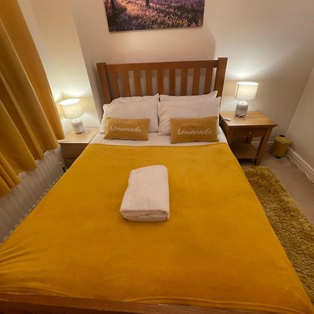Holiday Home In Cardiff. Sleeps 6 Eksteriør bilde