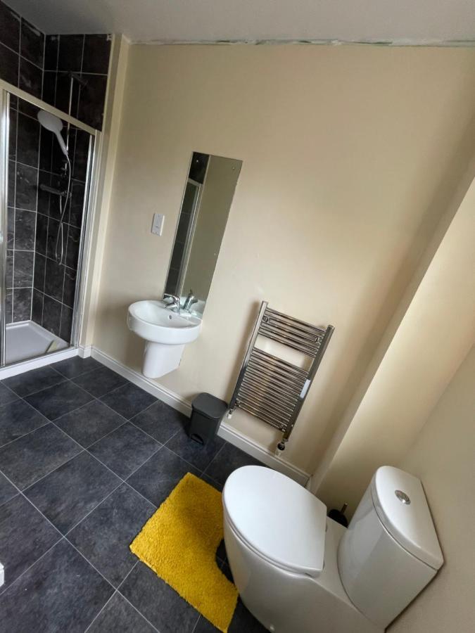 Holiday Home In Cardiff. Sleeps 6 Eksteriør bilde