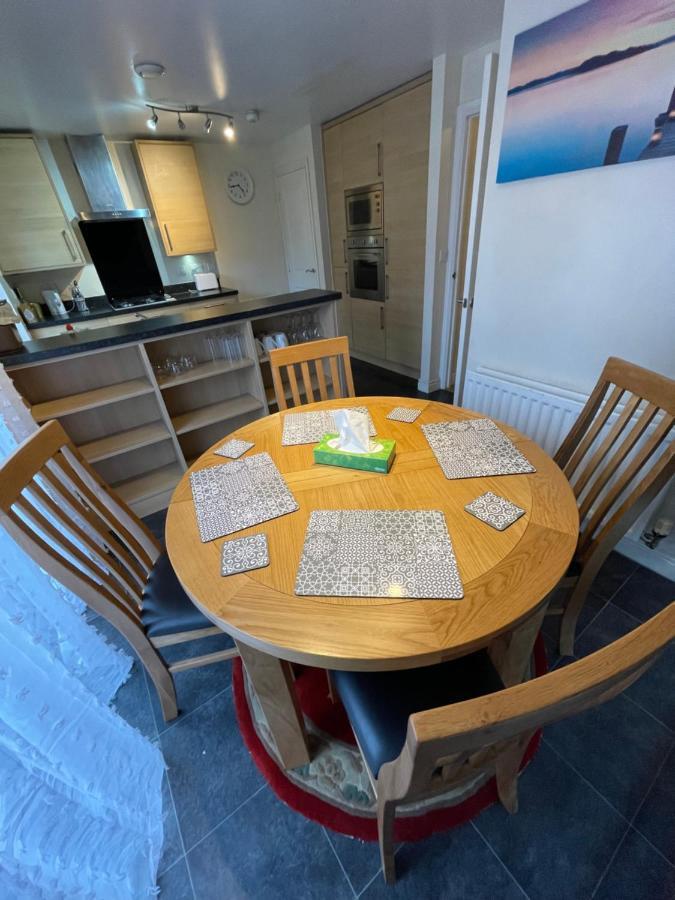 Holiday Home In Cardiff. Sleeps 6 Eksteriør bilde