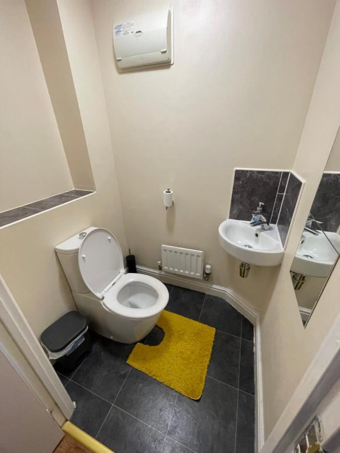 Holiday Home In Cardiff. Sleeps 6 Eksteriør bilde