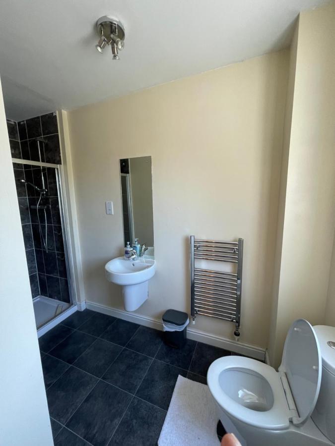 Holiday Home In Cardiff. Sleeps 6 Eksteriør bilde